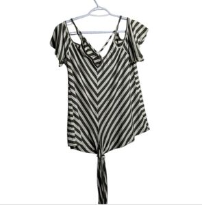 White Birch Black and White Ruffled Tie Front Blouse